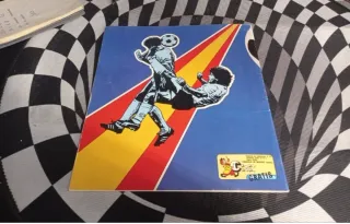 Album cromos FUTBOL 84 Panini con solo 10 cromos