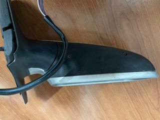 Espejo retrovisor izquierdo