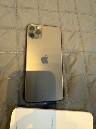 iPhone 11 Pro Max Negro/Gris Espacial