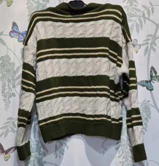 Cárdigan de punto verde y beige