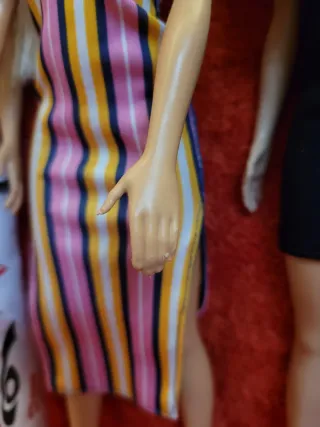 Lote di bambole Barbie con difetti