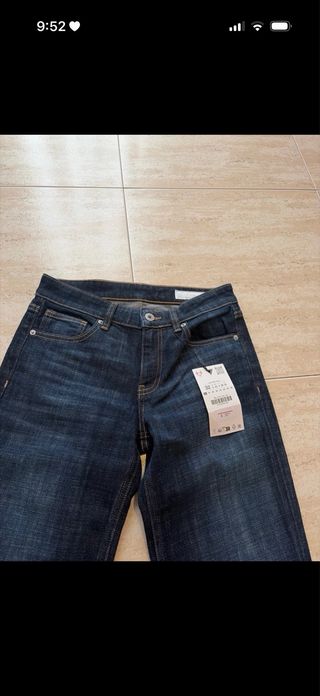 Vaqueros tiro bajo de Zara NUEVOS