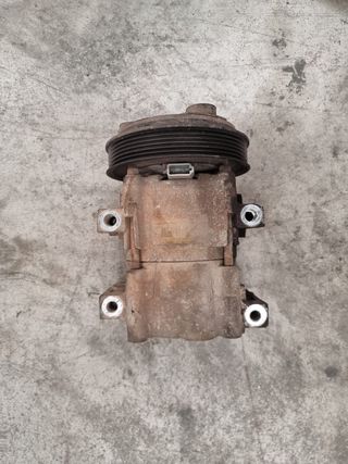 Compresor A/A Ford Fiesta IV