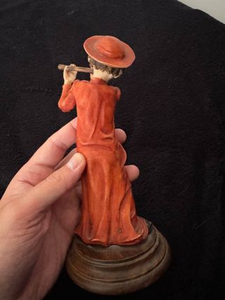 Statuina Bambino con Flauto Arancione