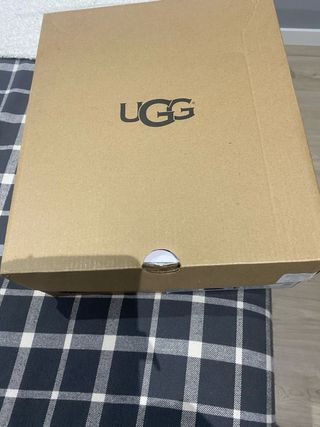 Botas UGG Negras Nuevas Talla [Talla]