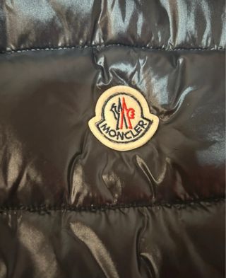 Moncler smanicato nero
