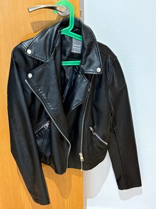 Chaqueta cuero negra Primark