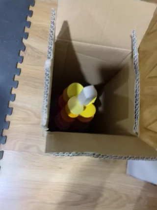 Árbol musical de madera con cascabeles