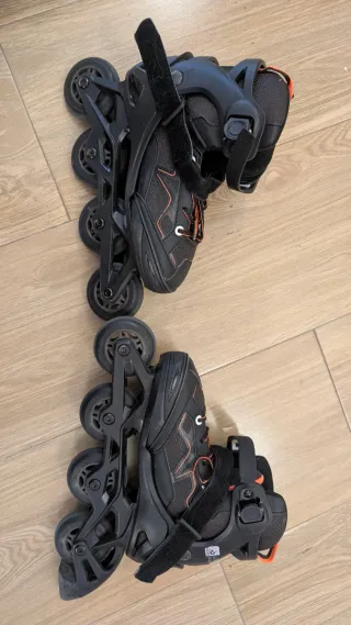 Patines en línea negros