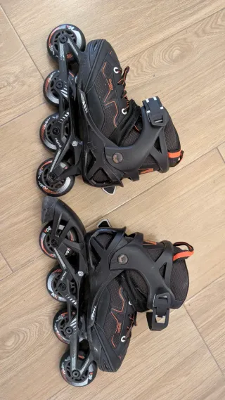 Patines en línea negros