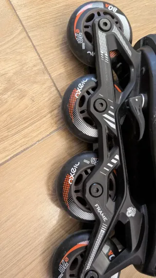 Patines en línea negros