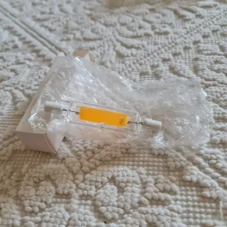 Vendesi n. 6 Lampadine LED R7S 78mm 7W Dimmerabile