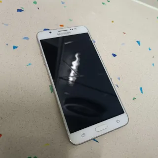 Samsung Galaxy J7 6 Argento