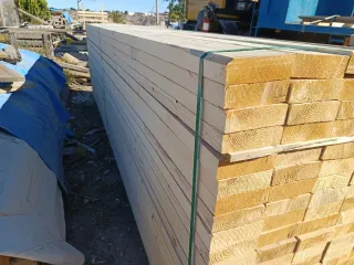 Vigas de madera 5 metros. Grueso 5 cm. Ancho 15 cm