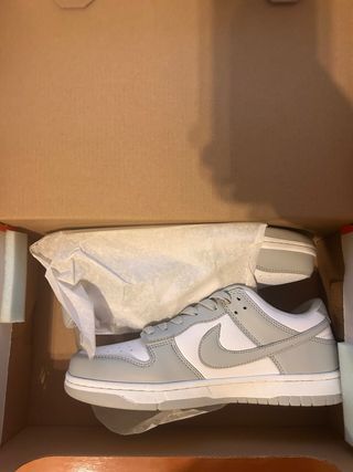 Dunk Zapatillas Gris y Blanco