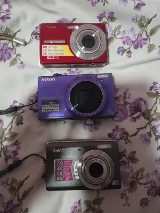 Confezione da 3 fotocamere per foto e video