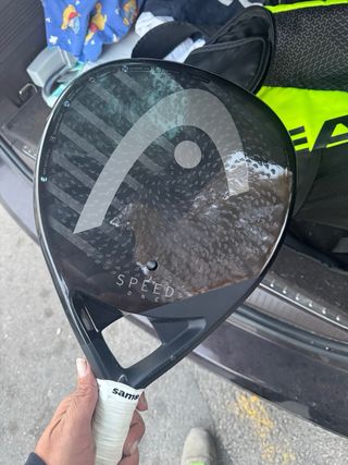 Pala de pádel HEAD Speed One sin golpes ni nada