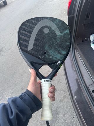 Pala de pádel HEAD Speed One sin golpes ni nada