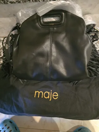 Bolso Maje Negro con Flecos