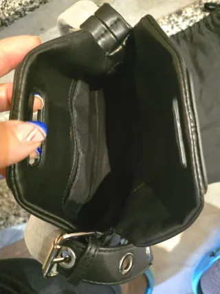 Bolso Maje Negro con Flecos