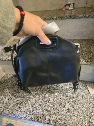 Bolso Maje Negro con Flecos