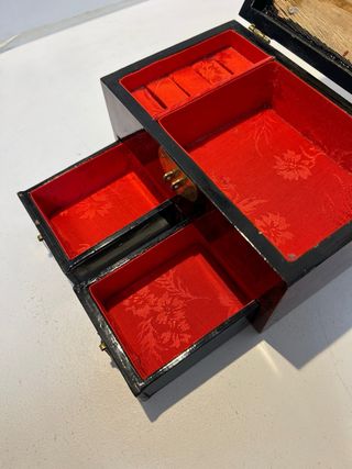 Joyero elegante para guardar joyas anillos pulsera