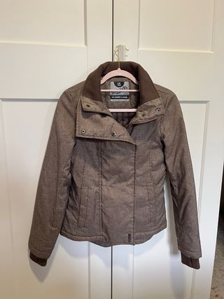 Abrigo marrón mujer