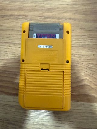Nintendo Game Boy Classic Amarillo