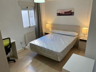 Piso en alquiler en Camino de Ronda - Rosaleda en Granada