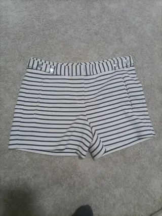 Shorts Zara Rayas Blanco y Negro