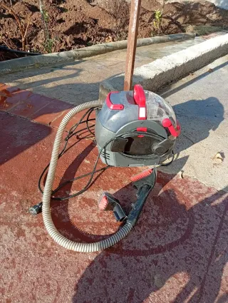 Aspiradora lava sofás y alfombras