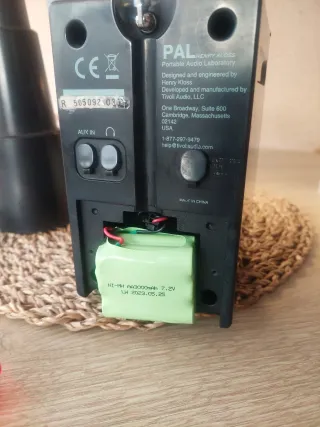 Radio Tivoli Audio PAL Negra