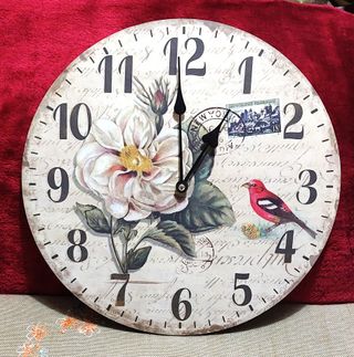 Orologio da parete vintage floreale con uccellino