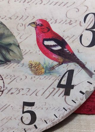 Orologio da parete vintage floreale con uccellino