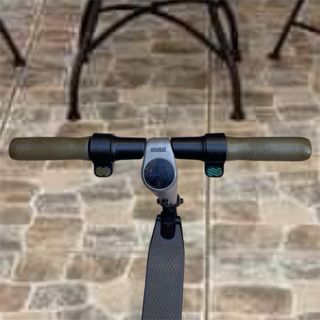 Patinete Eléctrico Gris y Negro