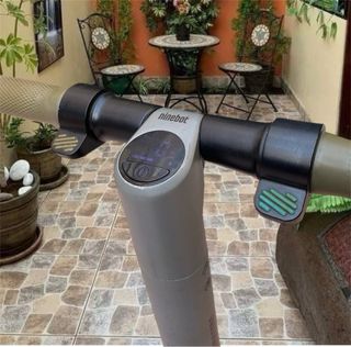 Patinete Eléctrico Gris y Negro