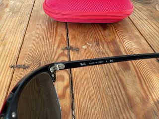 Ray-Ban Clubmaster Rojo y Negro