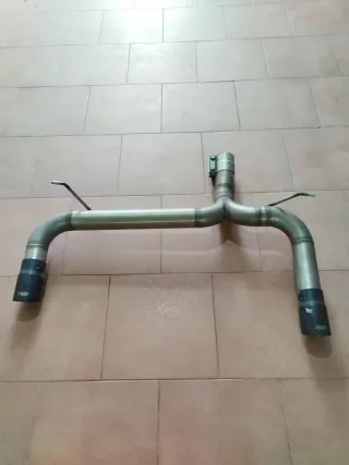 Doble Salida Escape BMW con difusor.