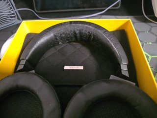 Corsair Virtuoso RGB Wireless XT Cuffie