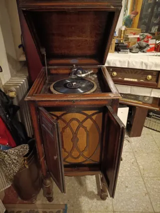 Gramola Vitrola Antigua Madera