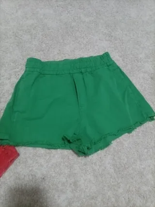 Shorts Zara y Tintoretto Rojos