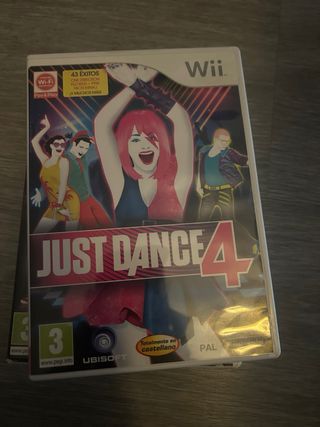 Nintendo Wii + 8 juegos + Wii Fit + mandos