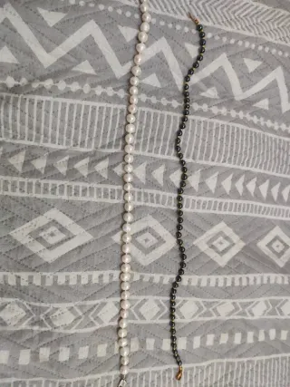 Collares de plata, negro y color turquesa