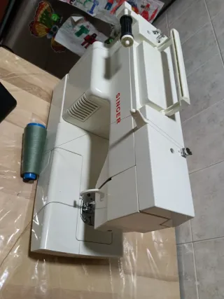 Máquina de coser Singer 2802c