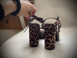Tacones Zara Leopardo