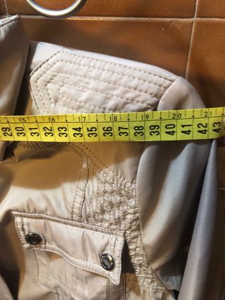 Cazadora beige talla XXL