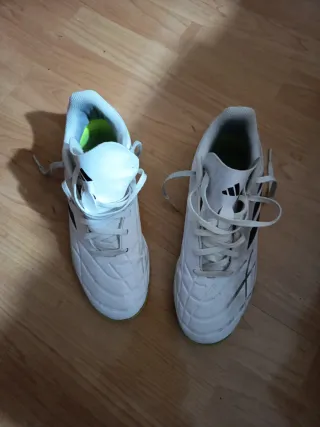 Zapatillas Adidas Fútbol Talla 39.5