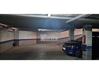 Garaje en venta en Zona Cantereria en Burjassot