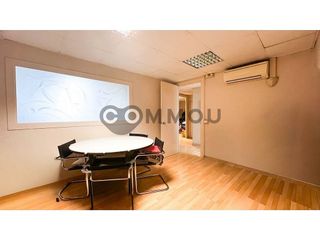 Oficina en venta en Santa Clara-Caputxins-Hospital en Vic