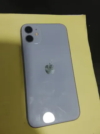 iPhone 11 Verde sbloccato per dimenticanza della password